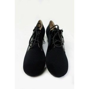 NEW Aida Mens Standard / Smooth Shoes size 24 7US